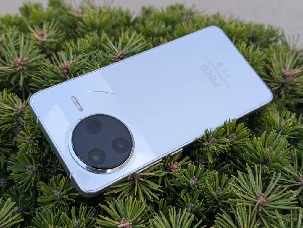 poco f7 pro cela zada jehlici