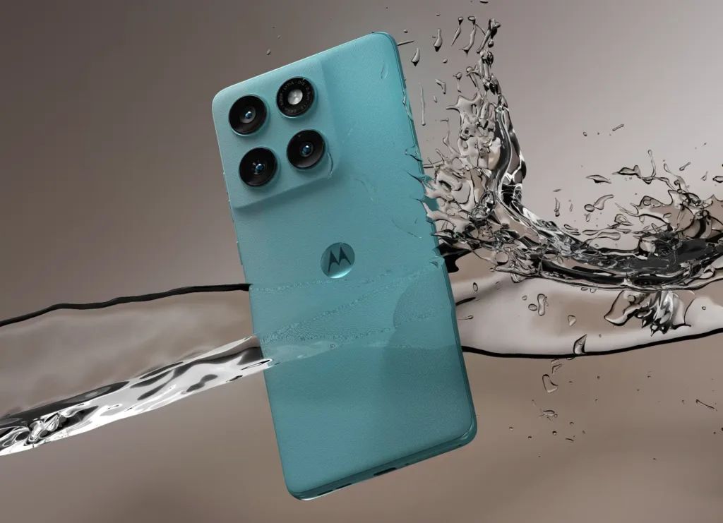 motorola edge 60 fusion modra ve vode