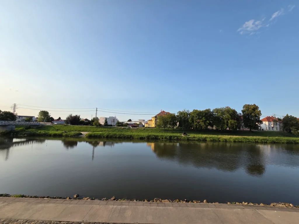 Samsung Galaxy Z Fold7 foto ultrasiroky 5