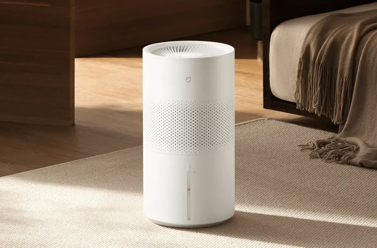 Mijia Smart Evaporative Humidifier Pro na koberci u pohovky