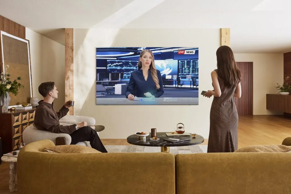QN990F FRONT WALL LiveTranslate 26476 R2 min e1746627551489