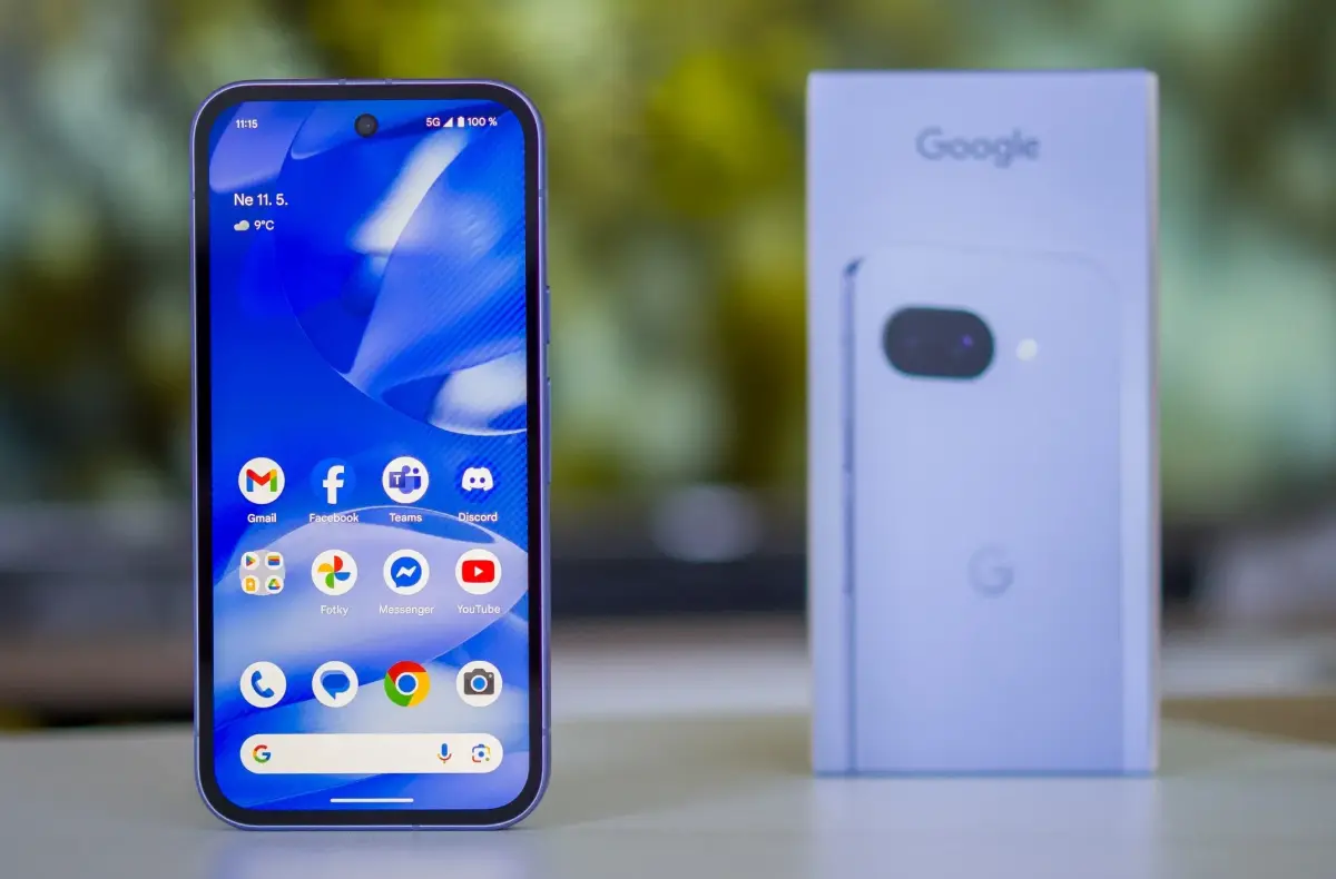 google pixel 9a stojici s krabickou v pozadi