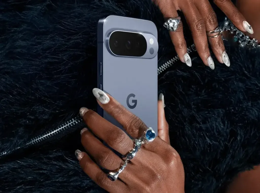 google pixel 10 pro moonstone v ruce