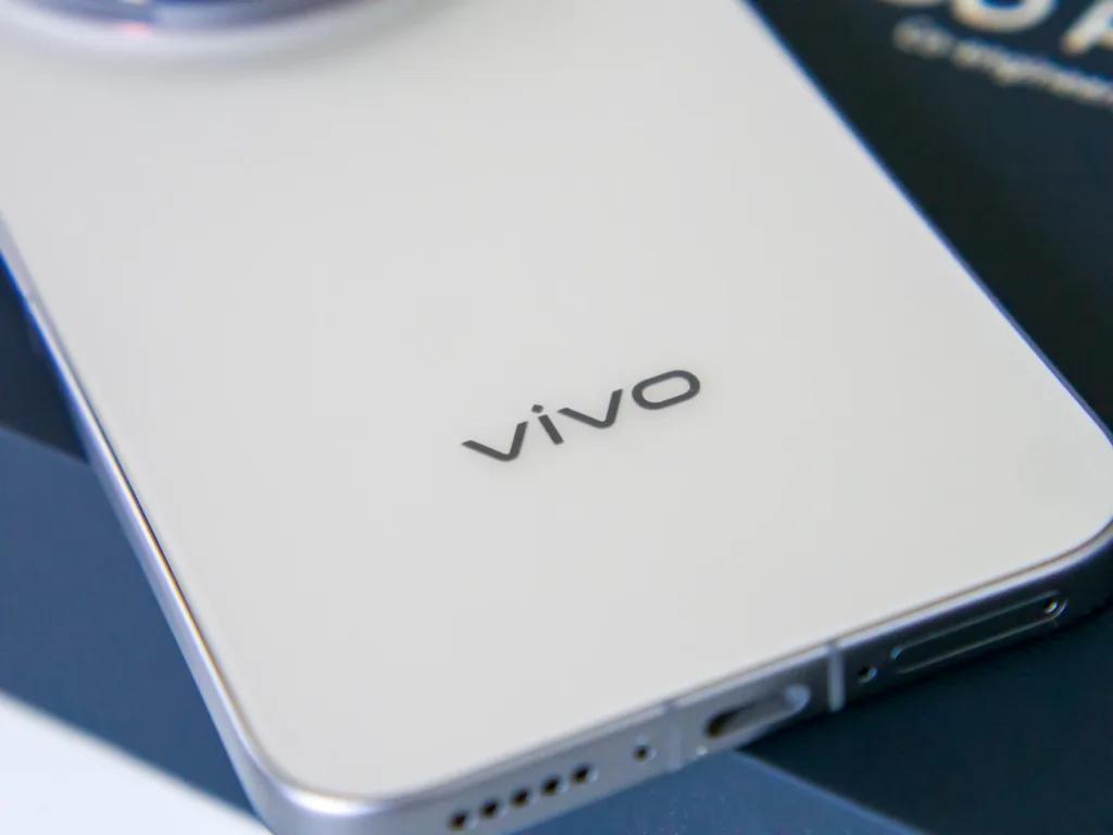 Vivo X300 Pro logo vivo