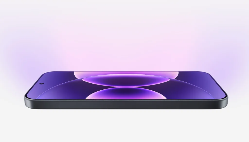 P3 16 flat lying screen black