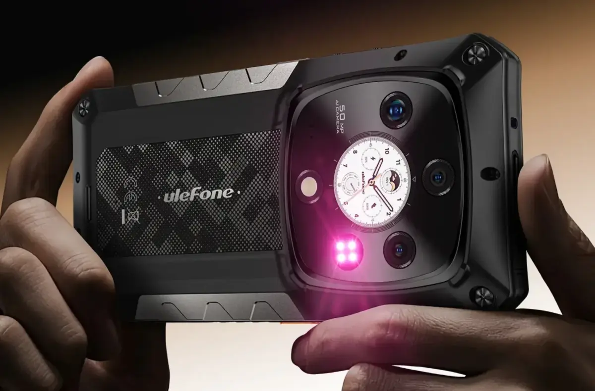 UleFone Armor 28 Pro zadni strana v ruce