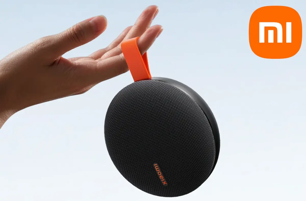 Xiaomi Bluetooth Speaker Essential na prstu