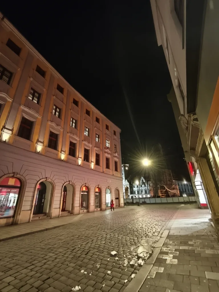 poco x7 pro nocni fotografie 10