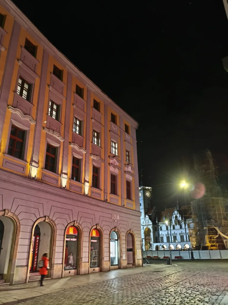 poco x7 pro nocni fotografie 12