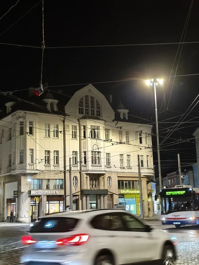 poco x7 pro nocni fotografie 14