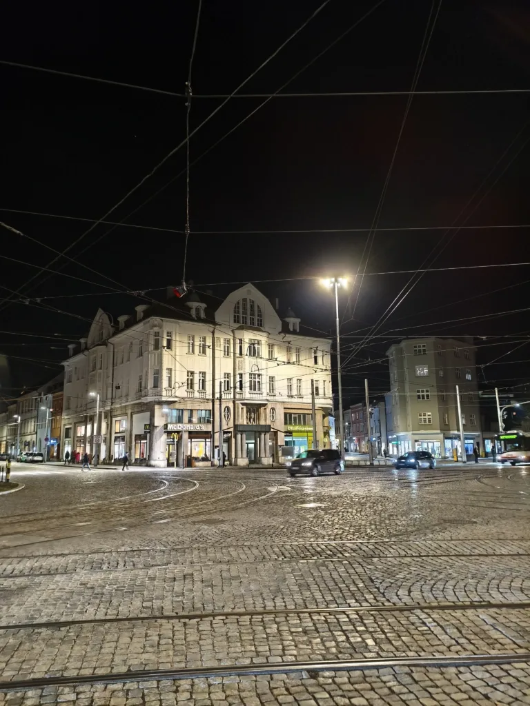 poco x7 pro nocni fotografie 15