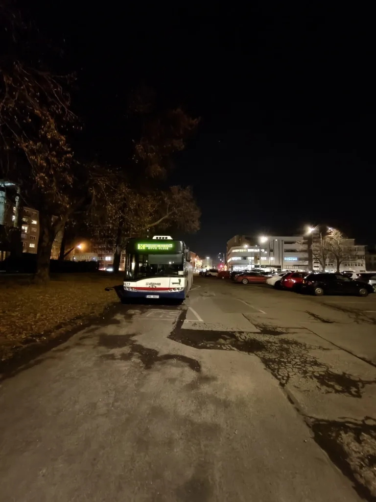 poco x7 pro nocni fotografie 16