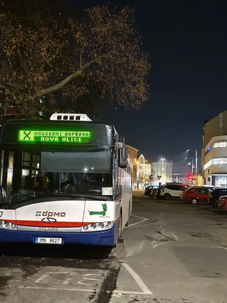 poco x7 pro nocni fotografie 17