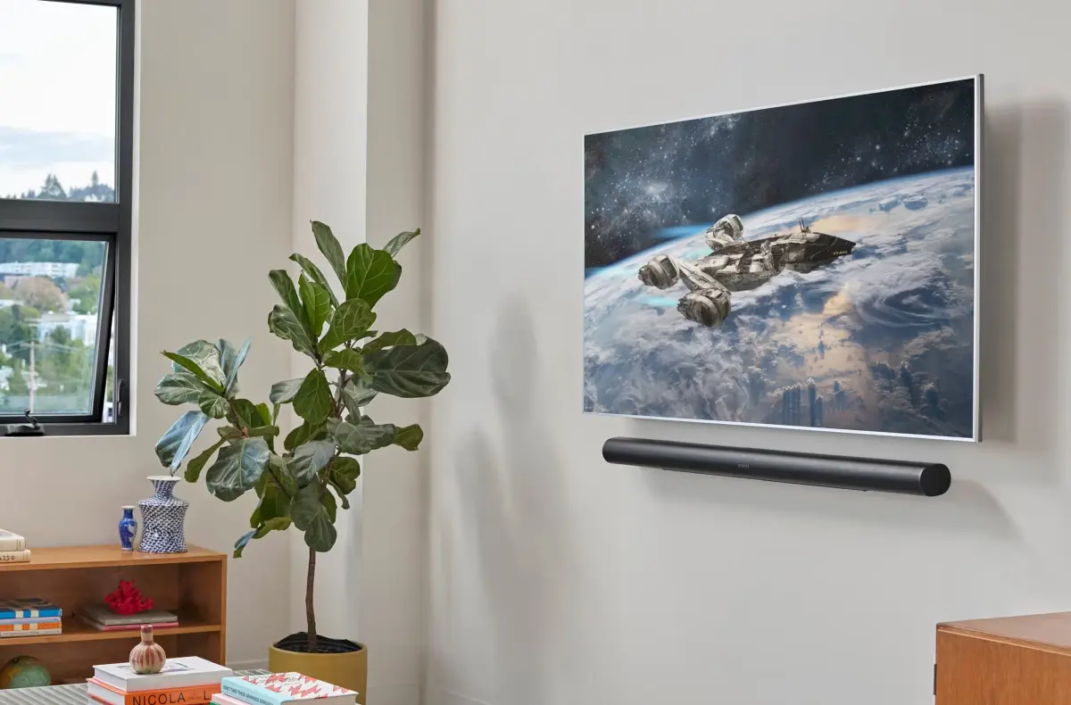 sonos arc ultra cerny na stene