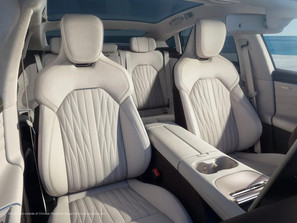 New generation Xiaomi SU7 12 Seats 1536x1152 1