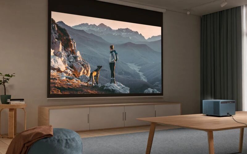 ViewSonic LX60HD promitajici na platno oficialni