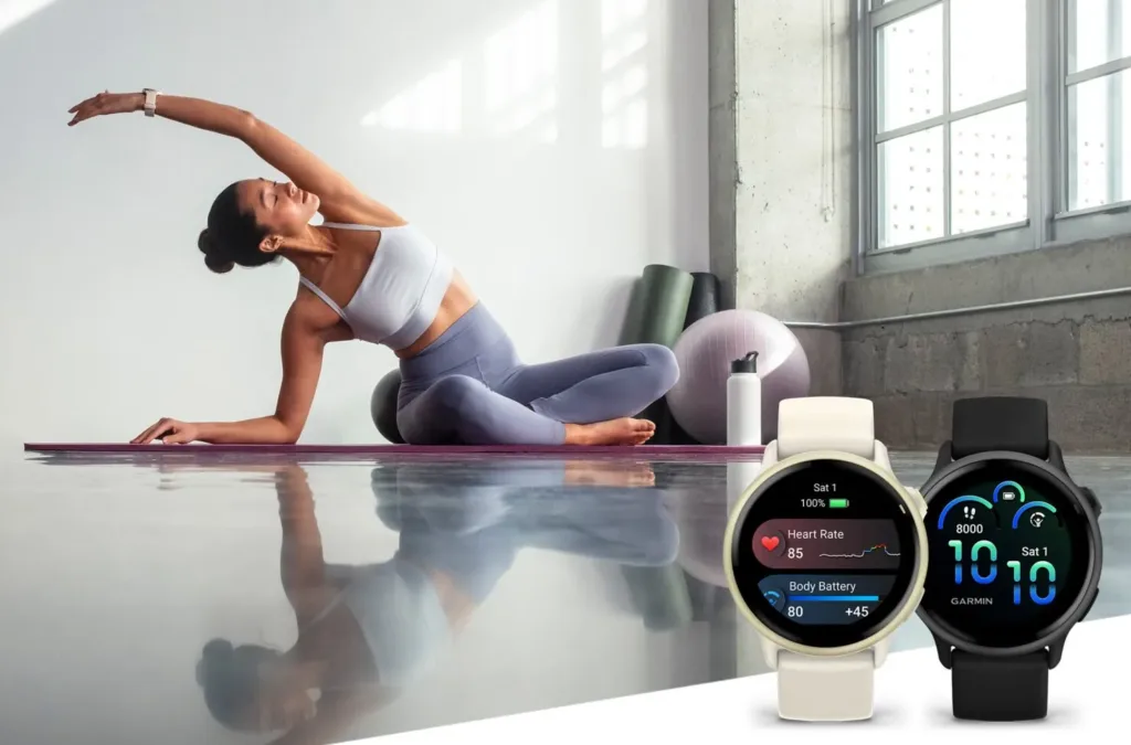 garmin vivoactive 6 oficialni obrazek se cvicici zenou