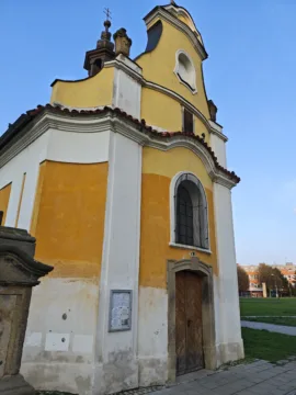 poco f7 ultra kaple primarni objektiv 1x