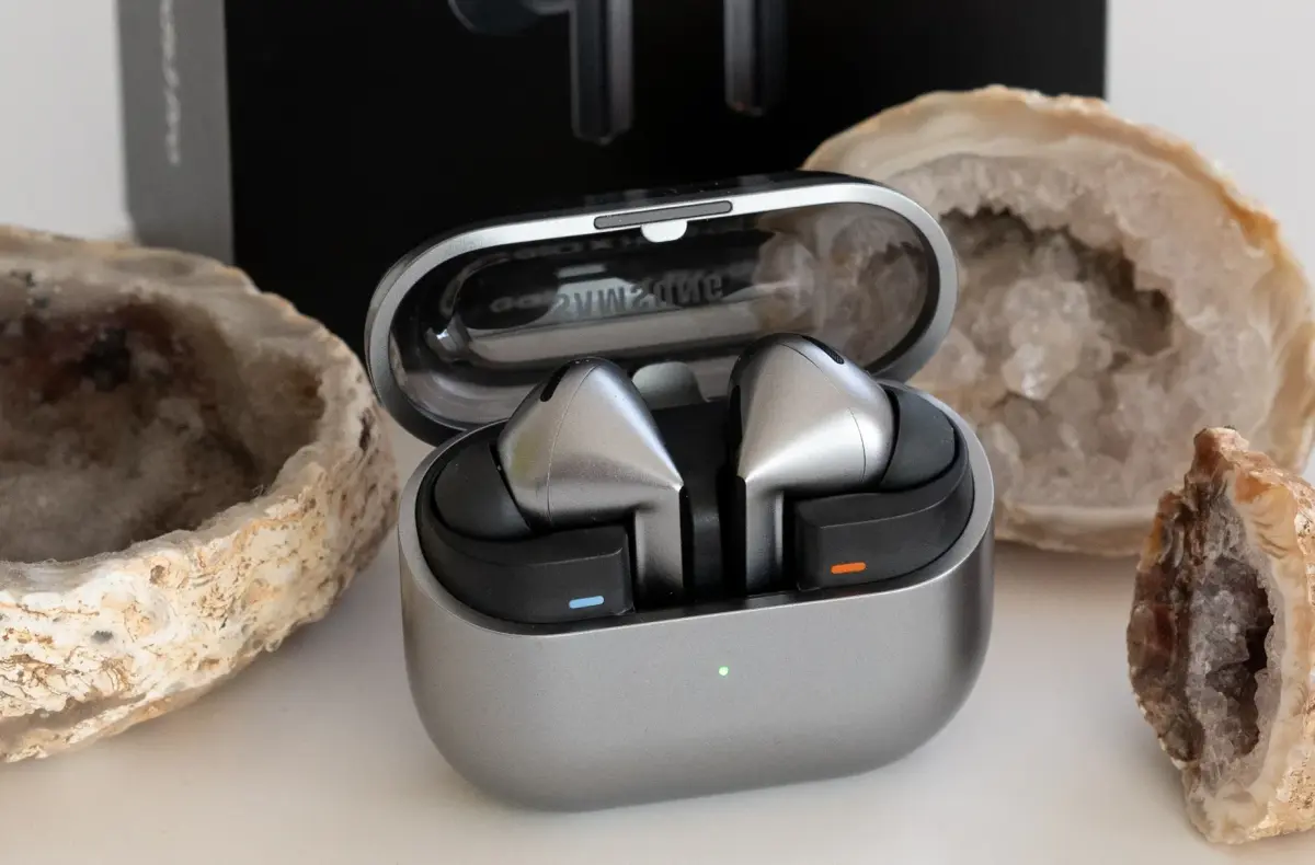 galaxy buds3 pro vzhled nahled