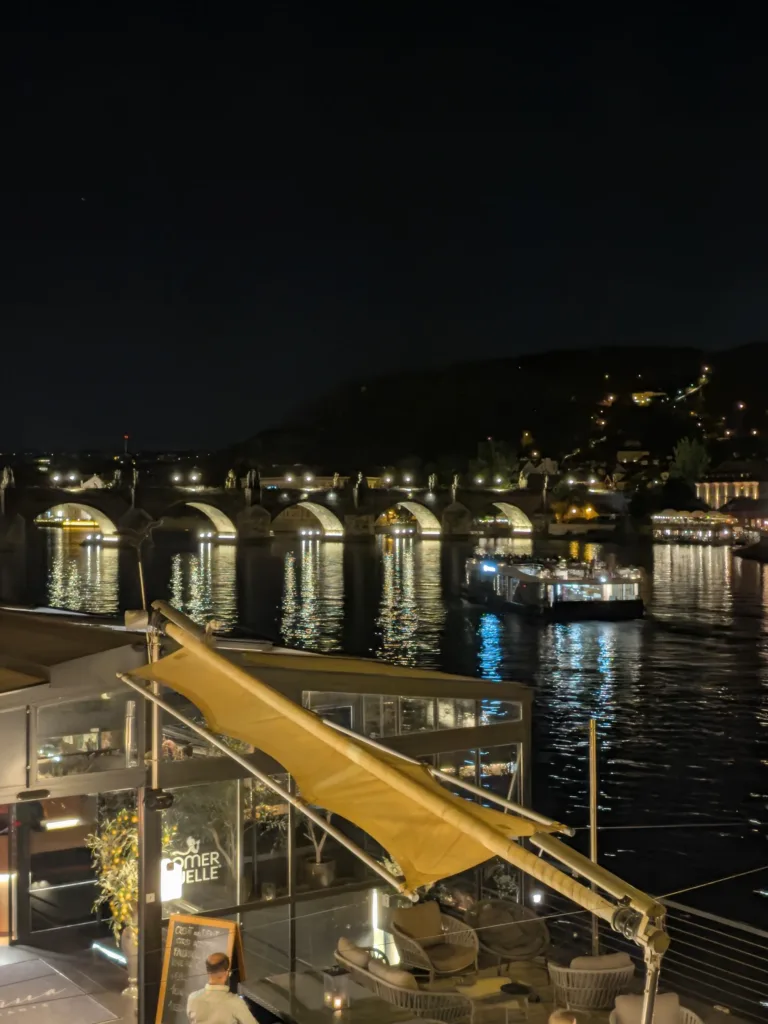 google pixel 11 nocni fotografie 11