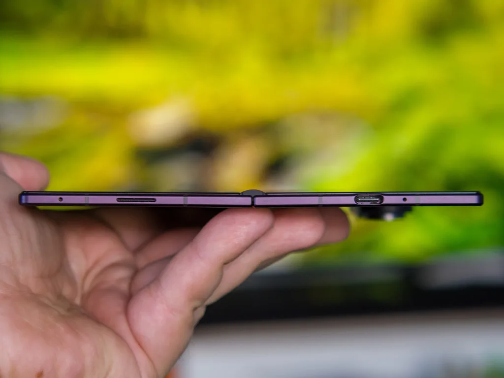 Samsung Galaxy Z Fold8 Ultra tloušťka