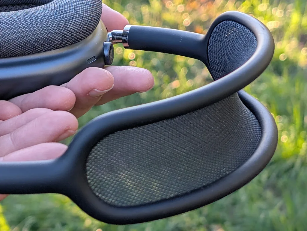 apple airpods max 2024 konstrukce 3
